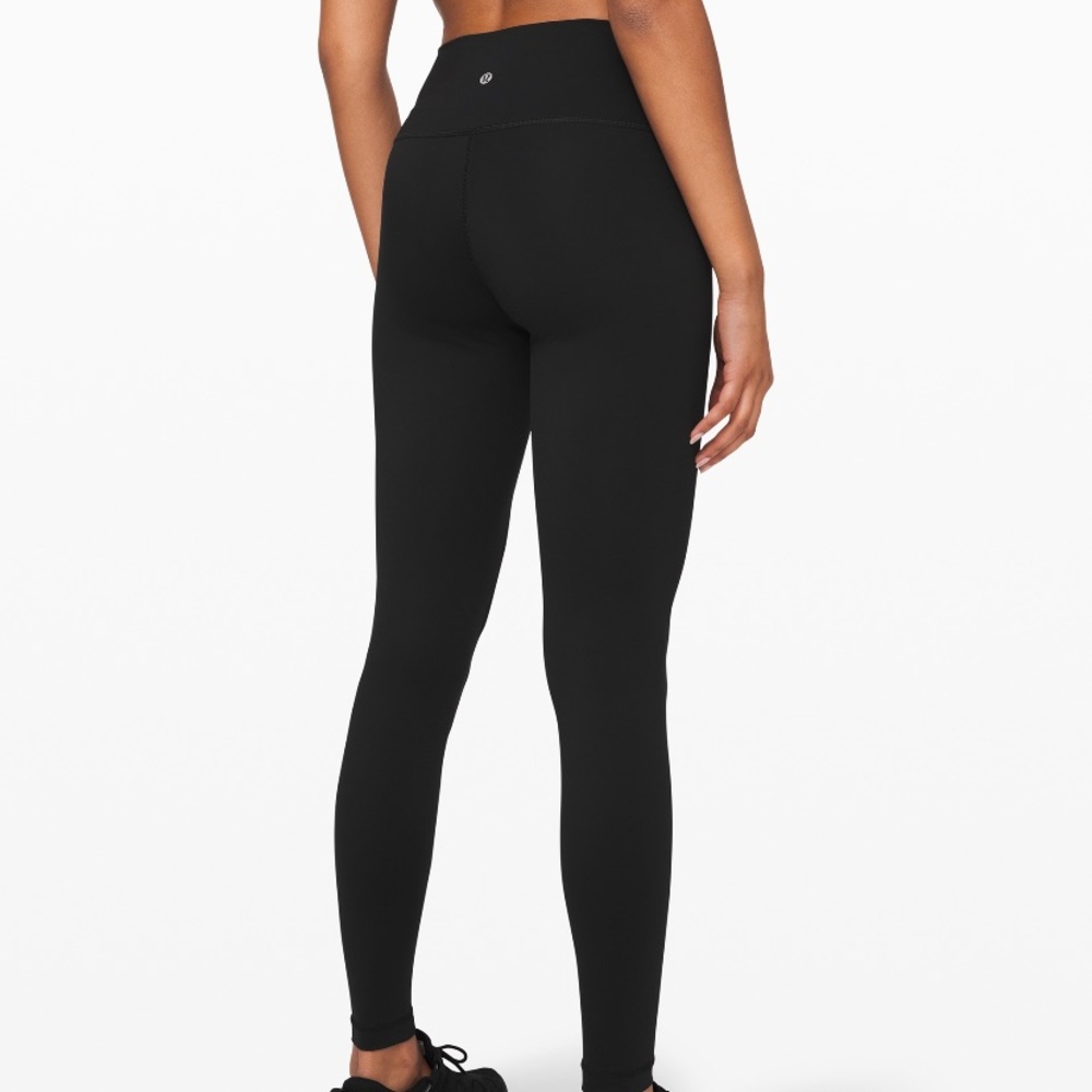 Black wunder under leggings